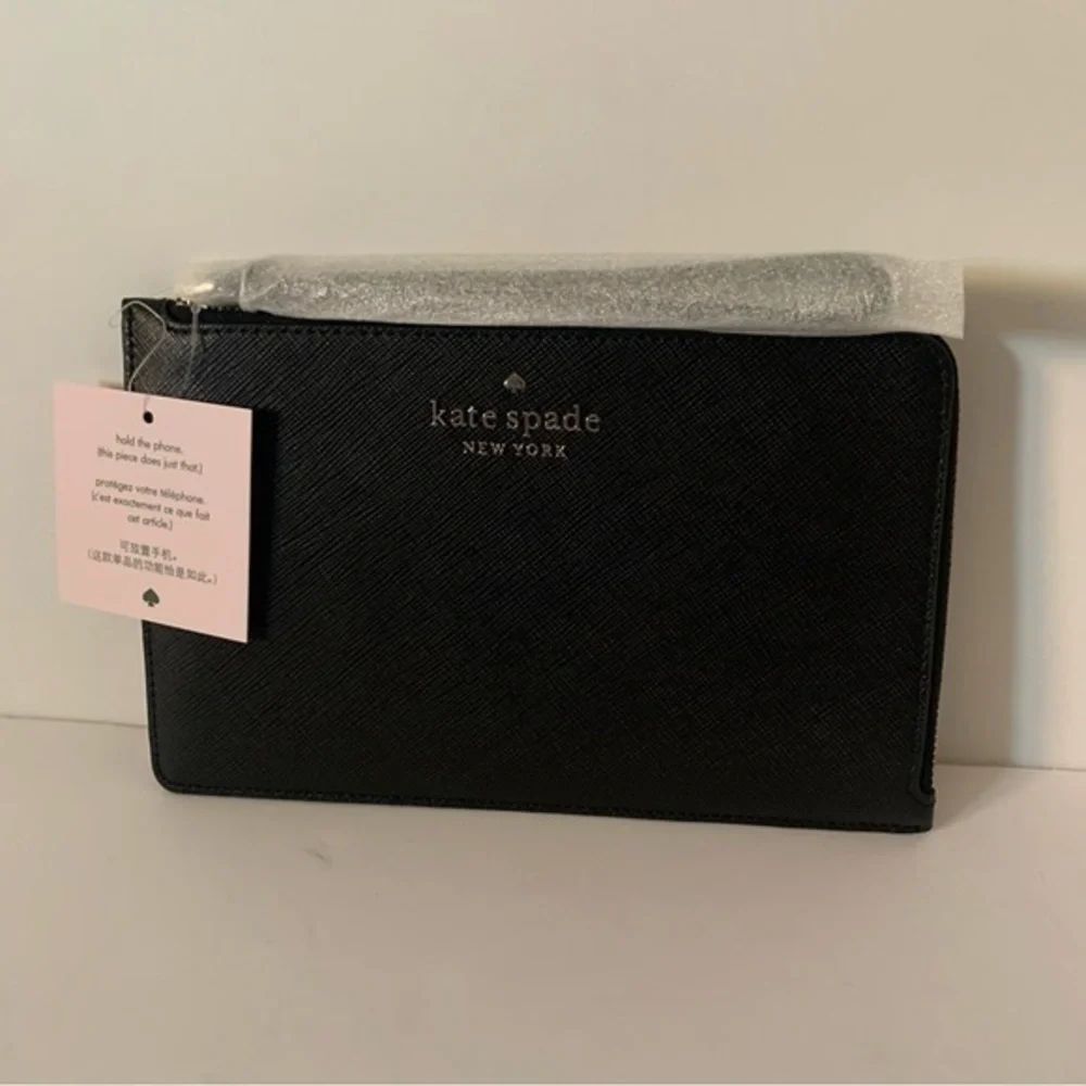 NWT. KATE SPADE Staci Medium Wristlet